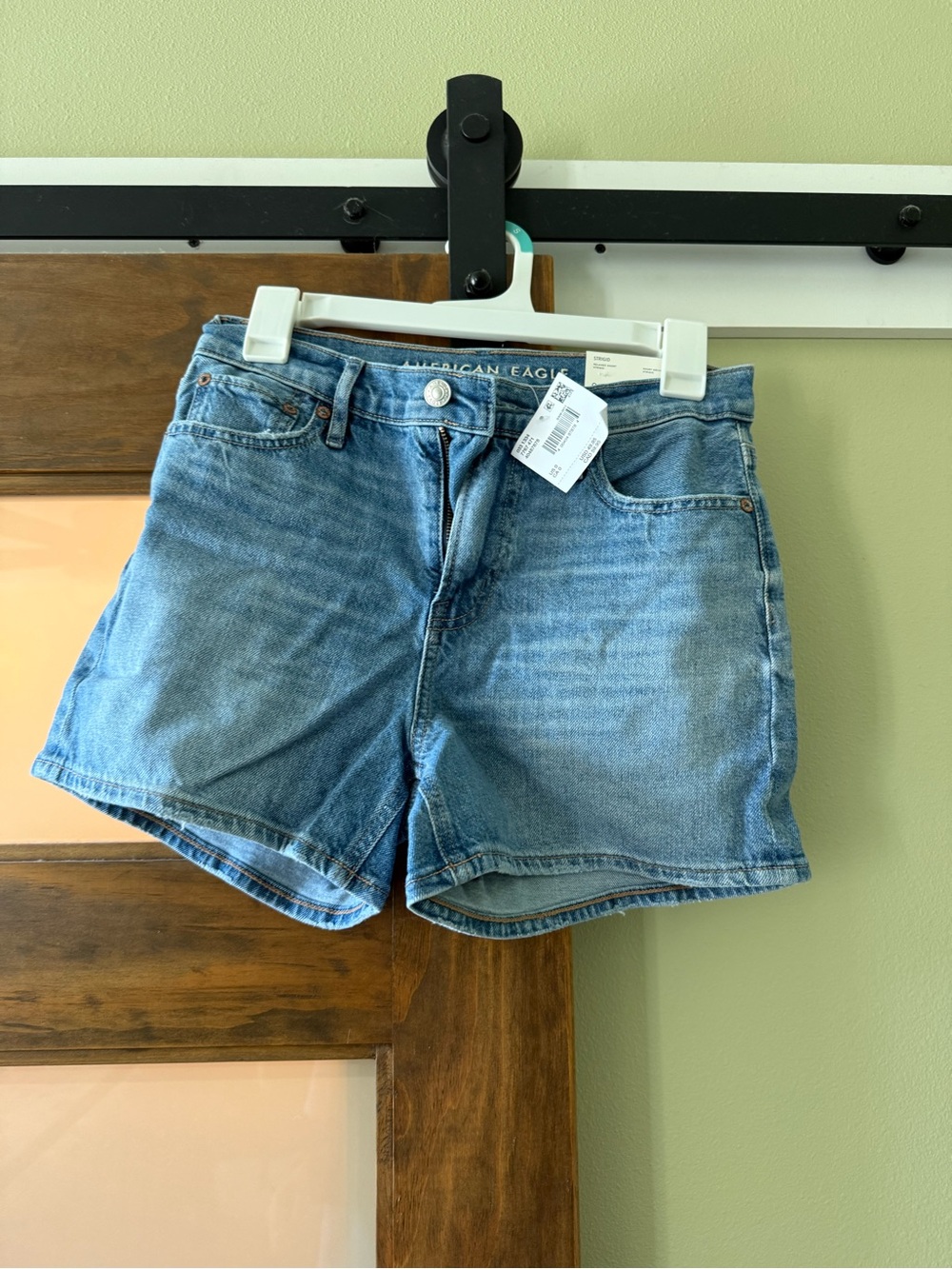 American Eagle Outfitters Medium Wash Denim Shorts - Blue